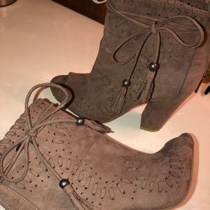 Bamboo booties